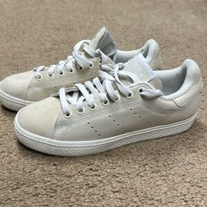 Adidas Stan Smith women shoes. Size 6.5